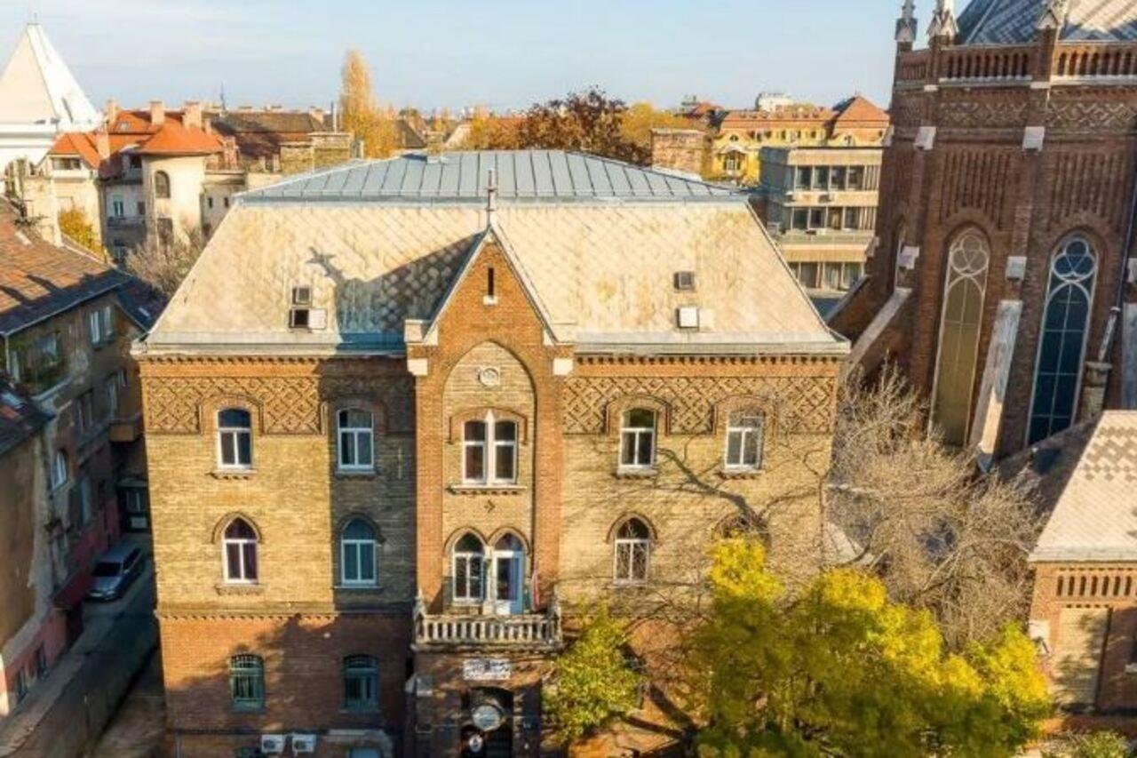 Dominik Panzio Bed & Breakfast Будапеща Екстериор снимка