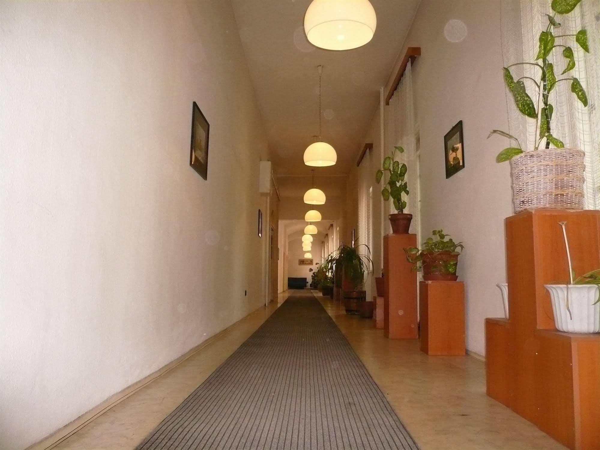 Dominik Panzio Bed & Breakfast Будапеща Екстериор снимка